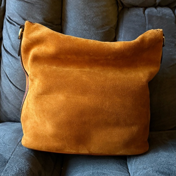 BNWT Dooney & Bourke Suede Large SacShoulder Bag in Honey Suede 🐝🍯♥️ - Picture 5 of 13